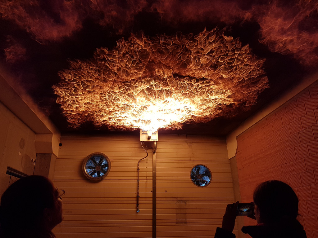 Flash-Over-Raum in Augsburg